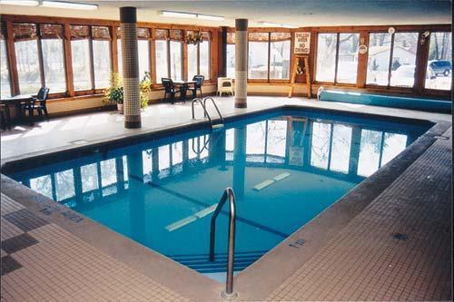 Travelodge By Wyndham Wasaga Beach Servizi foto