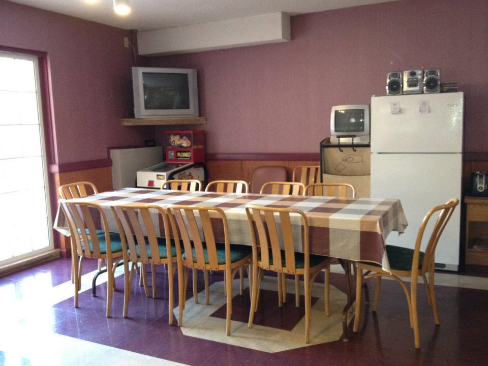 Travelodge By Wyndham Wasaga Beach Esterno foto