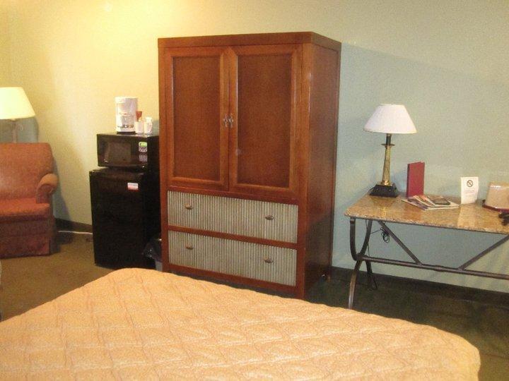 Travelodge By Wyndham Wasaga Beach Esterno foto
